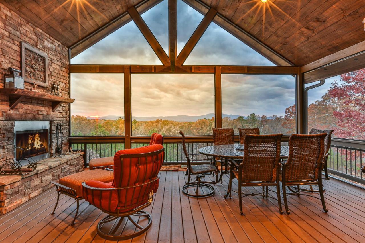 Villa Eagles Crest - Long Range Layered Mountain Views In Peaceful Neighborhood! Mineral Bluff Exterior foto