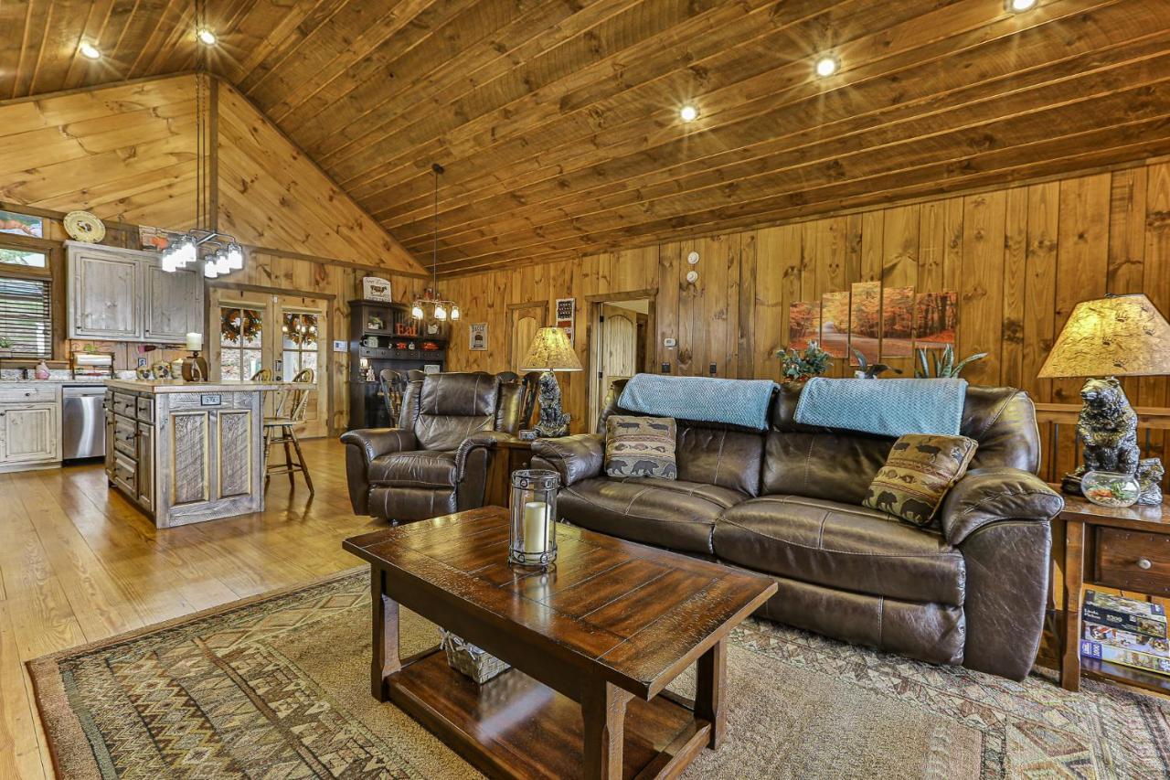 Villa Eagles Crest - Long Range Layered Mountain Views In Peaceful Neighborhood! Mineral Bluff Exterior foto