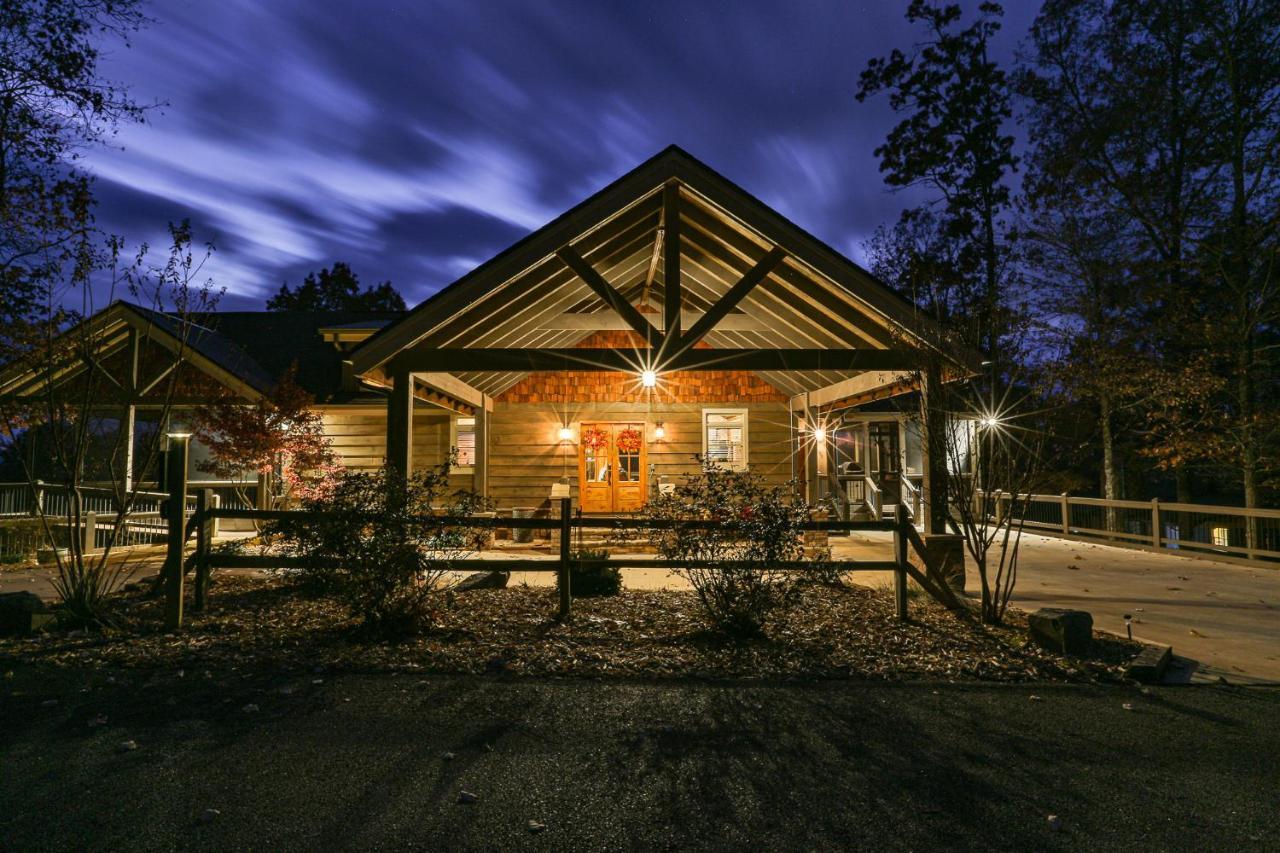 Villa Eagles Crest - Long Range Layered Mountain Views In Peaceful Neighborhood! Mineral Bluff Exterior foto