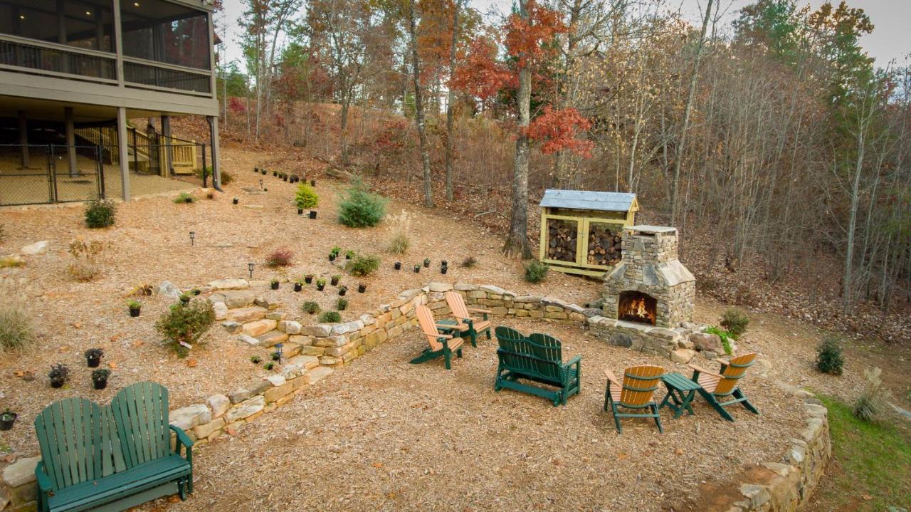 Villa Eagles Crest - Long Range Layered Mountain Views In Peaceful Neighborhood! Mineral Bluff Exterior foto