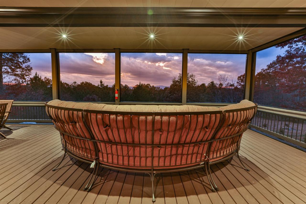 Villa Eagles Crest - Long Range Layered Mountain Views In Peaceful Neighborhood! Mineral Bluff Exterior foto